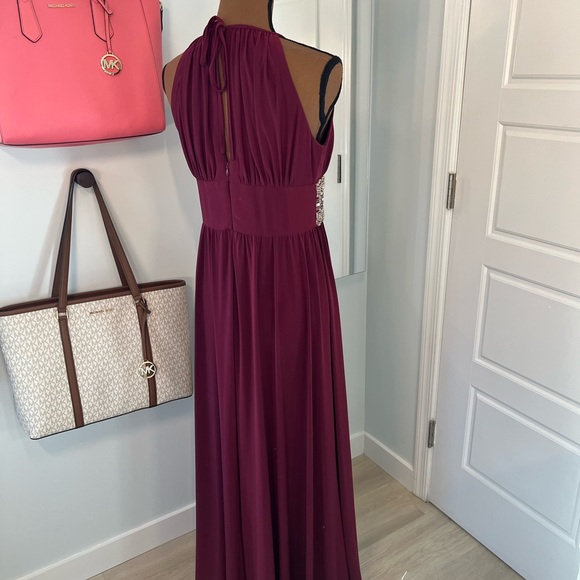 R&M Richards Bridesmaid Gown Maroon Size 8 - Picture 2 of 4